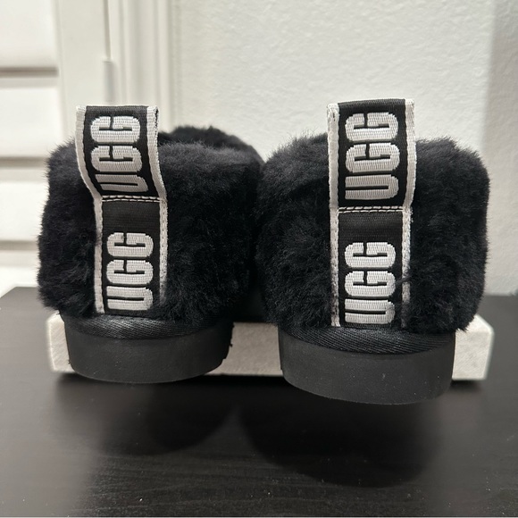 🚫SOLD🚫 Authentic UGG Sugar Sole Genuine Shearling Bootie women's Size: 8 New - Picture 6 of 8